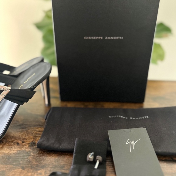 Giuseppe Zanotti Women's Crystal Embellished High Heel Sandals - Picture 8 of 9